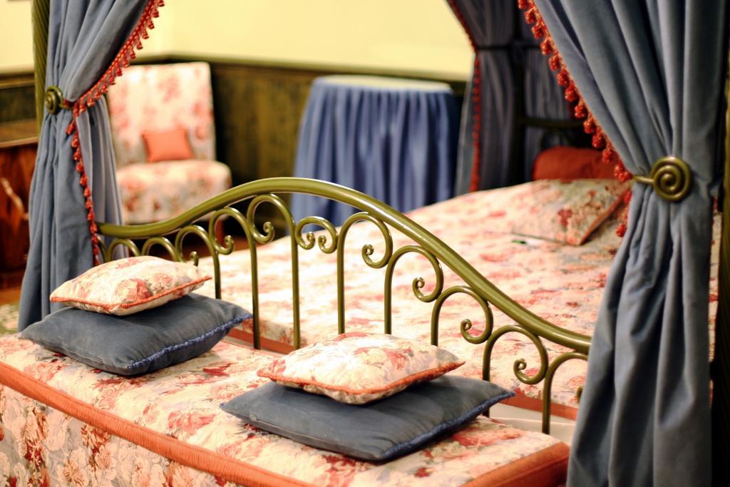 Appartement Zamek Jemniste à Postupice Chambre photo