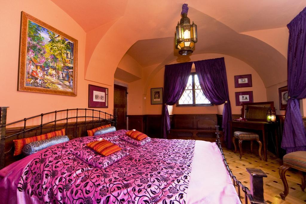 Appartement Zamek Jemniste à Postupice Chambre photo